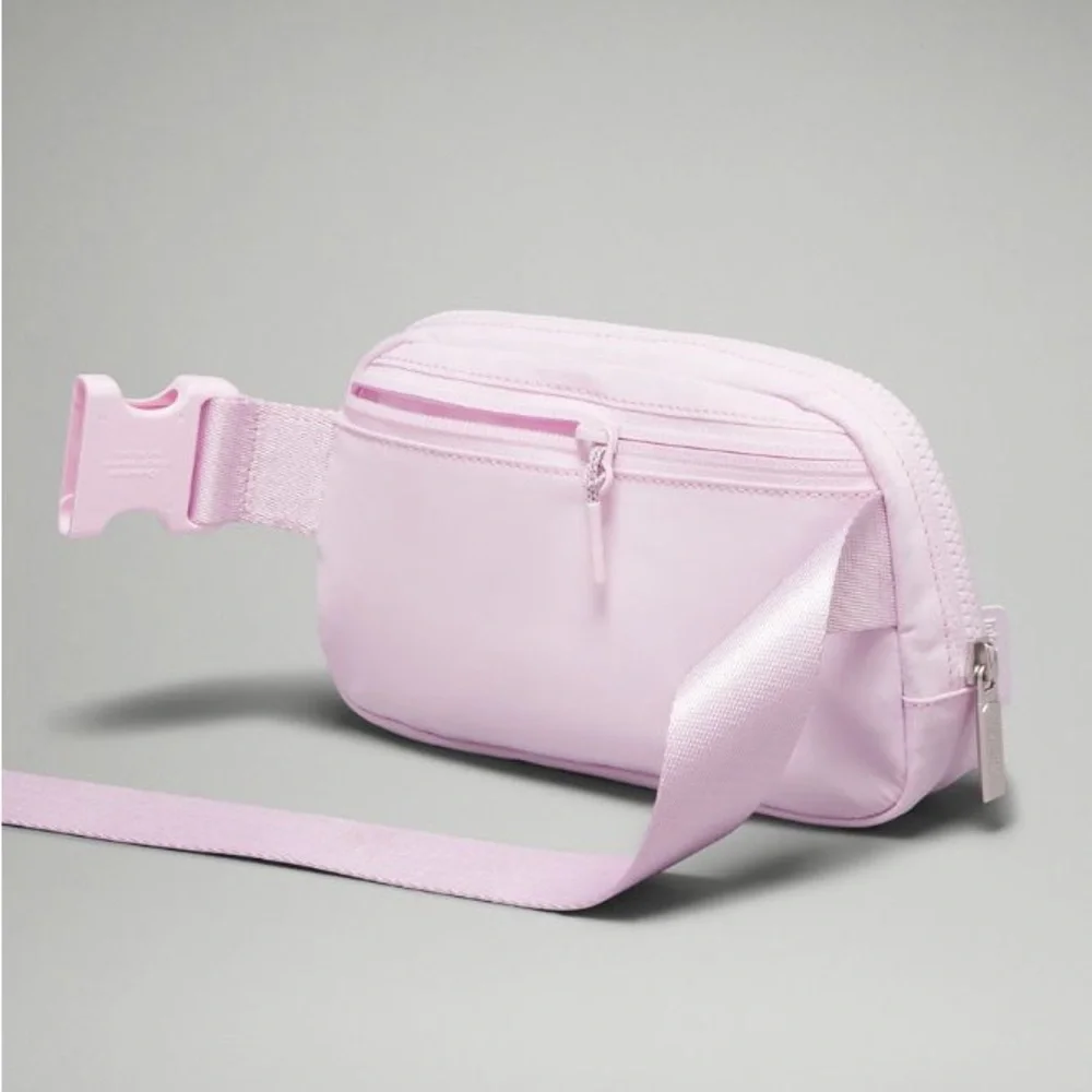 NWT Lululemon Everywhere Belt‎ Bag 1L Meadow Sweet Pink MEPK LU9AX2S